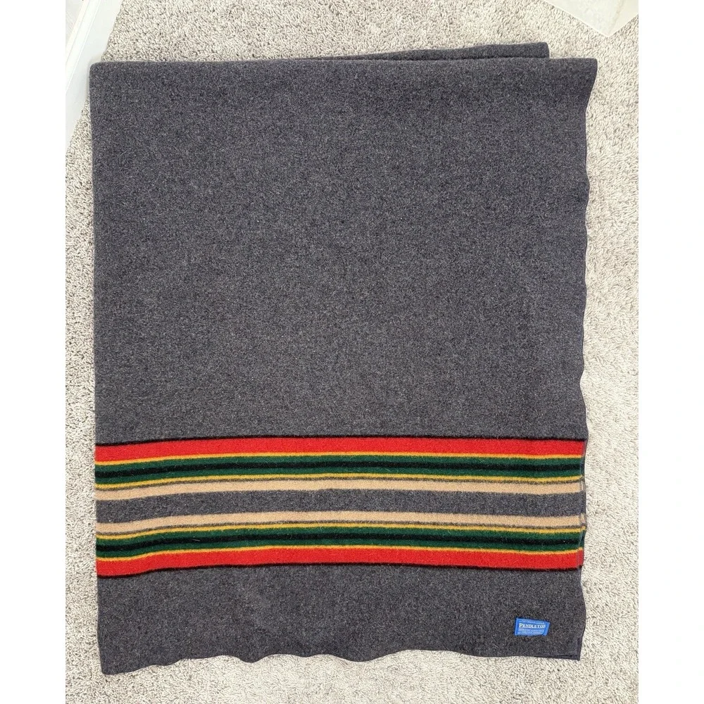 Pendleton Large Wool Blend Yakima Camp Blanket Gray Stripe Warm Cozy